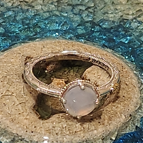 Chalcedony Classic Rock - Picture 6 of 17